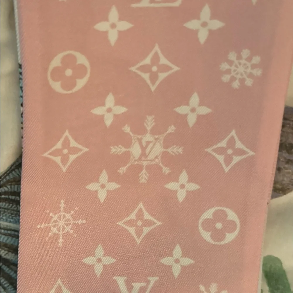 Louis Vuitton Rare Xmas Vivienne Bandeau New With Box Authentic Limited Edition - Picture 12 of 16